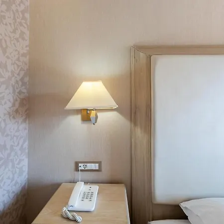 Utopia Resort & Spa 4* 凯法利尼亚