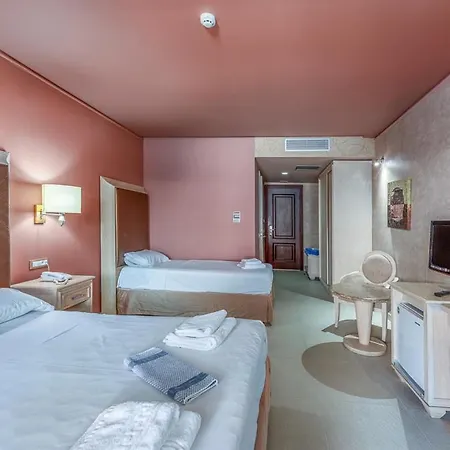 Utopia Resort & Spa