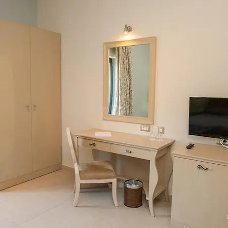 Отель Utopia Resort & Spa 4*
