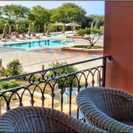 Utopia Resort & Spa Отель