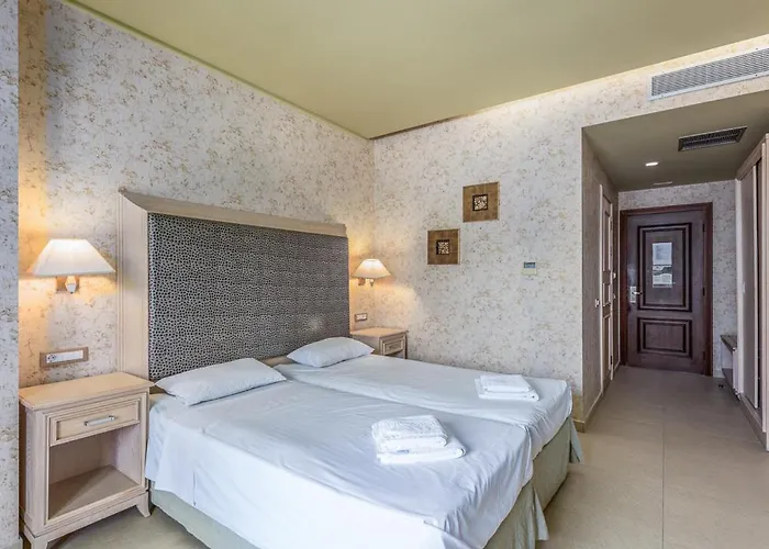 Hotel Utopia Resort & Spa