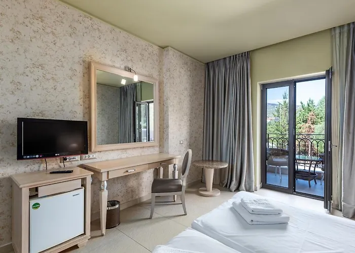 Utopia Resort & Spa 4*