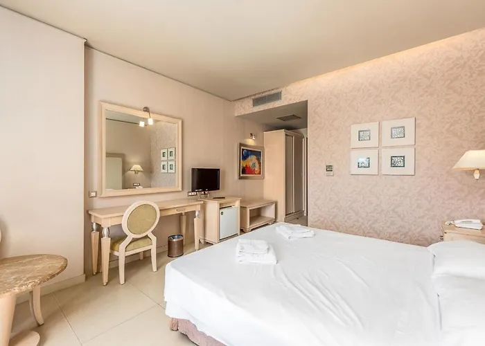 Utopia Resort & Spa Hotel