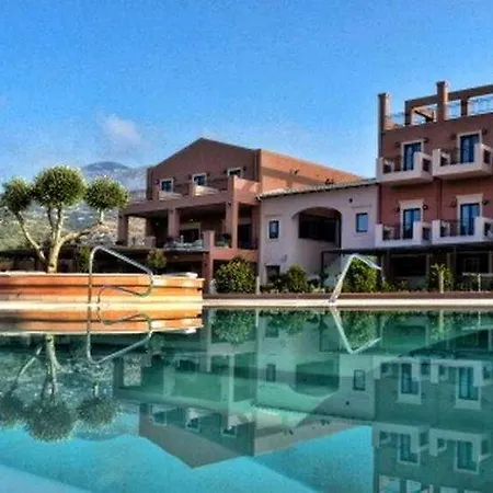 Utopia Resort & Spa 凯法利尼亚