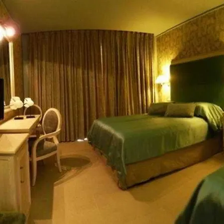 酒店 Utopia Resort & Spa 凯法利尼亚