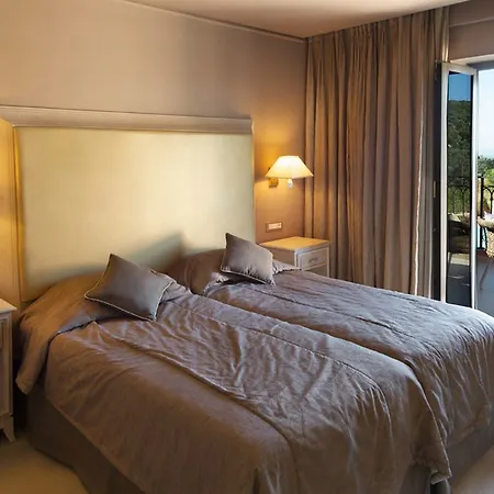 Utopia Resort & Spa 酒店